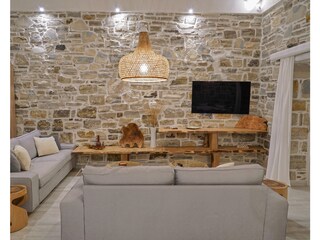 Sofaplatz mit großem Fernseher