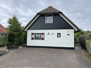 Zwei Stellplätze vor dem Haus ????