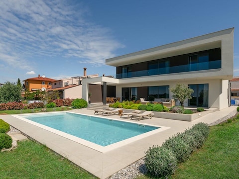 Villa Sealine