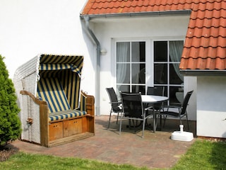 Terrasse mit Strandkorb