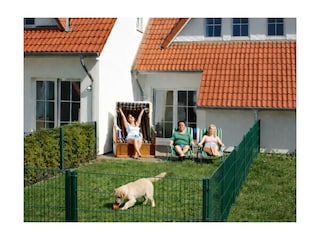 Terrassenseite mit Strandkorb - Hunde willkommen