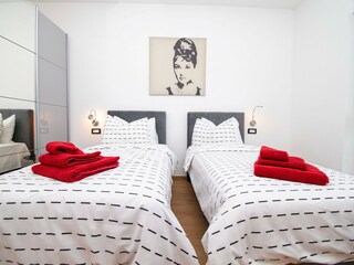 VILLA WITH PRIVATE PARKING