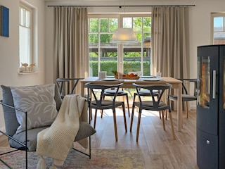 Wohn - und Essbereich