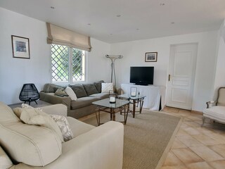 Villa Grimaud Features 11