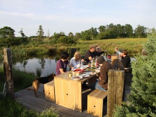 Essen am Teich