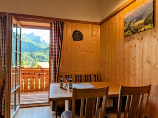 Esstisch mit traumhafter Aussicht