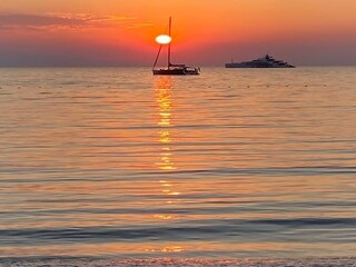 Sonnenuntergänge am Meer genießen