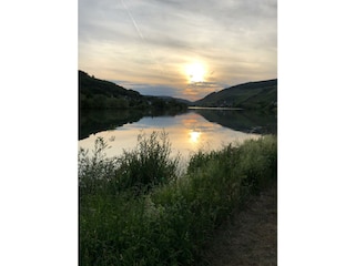 Sonnenuntergang an der Mosel