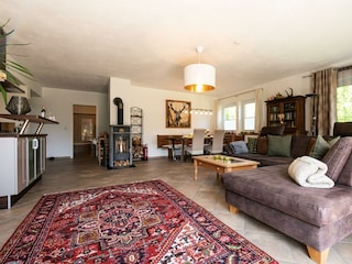Wohnzimmer mit Essbereich