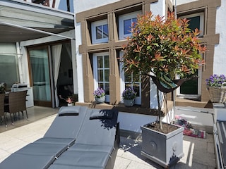 Mit Mittag- und Abendsonnen