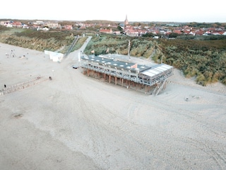 Strand Domburg mit Pavillon Oase