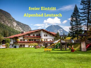 Kirchplatzl_0817_002-fotor-20251204161534