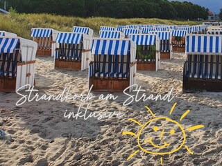 Strandkorb am Strand