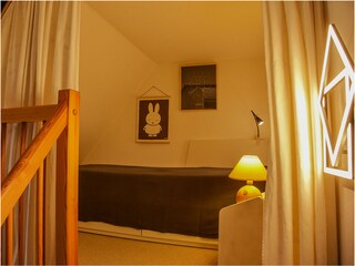 Alcove with single/double bed