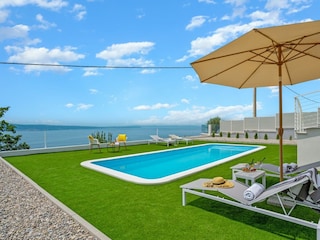 Villa La Vita offers a spectacular panoramic view of th