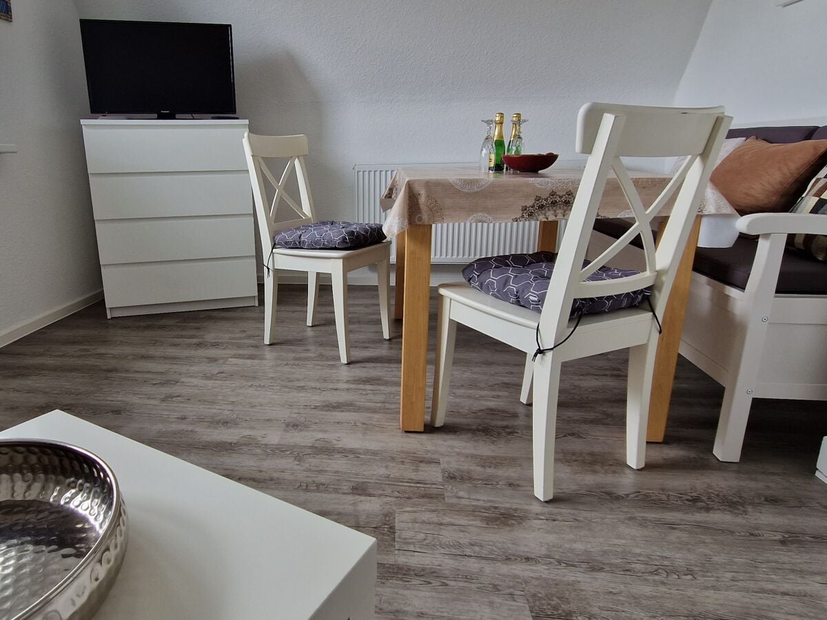 Wohnraum mit Esszimmer