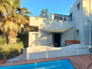 House and swimming pool