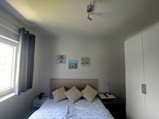 bedroom1