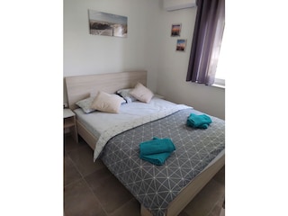 bedroom2