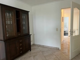 Blick vom Wohnzimmer in den Flur