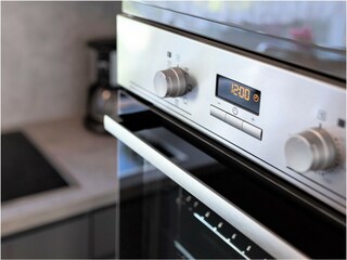 Oven