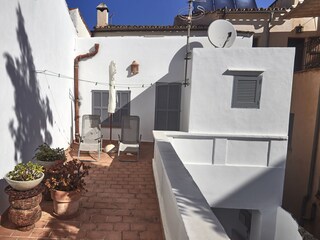 Terrasse im 1. OG - Mit Liegestühlen zum Relaxen