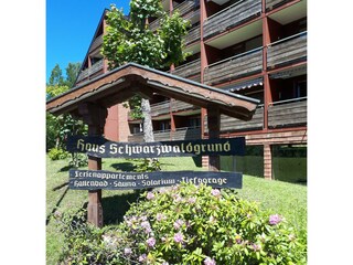 HausSchwarzwaldgrund_Schwarzwaldwoelkchen_Aussenan
