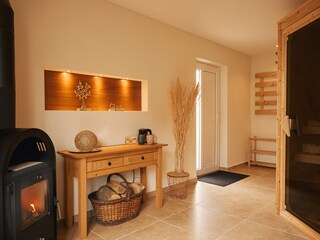 Separater Wellnessbereich mit finnischer Sauna