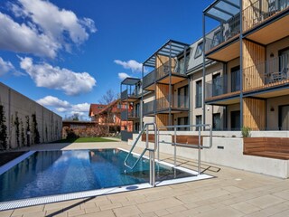 Pool vom Aparthotel