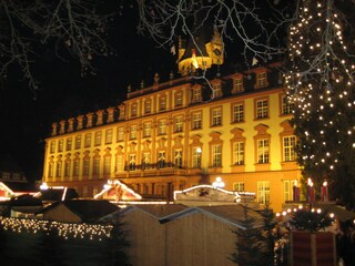 Erbach Schloss mit Weihnachtsmarkt