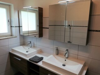 Ferienwohnung Thermenland Doppelwaschtisch