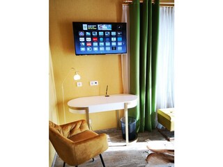 Deluxe Junior Suite 1 Schreibtisch/ USB Steckdosen