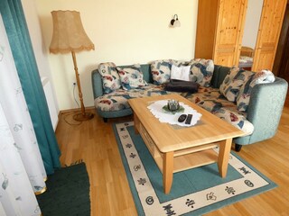 Zimmer 2,  Wohn-Schlafzimmer