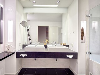 Juniorsuite Deluxe Mandira Garden Bad