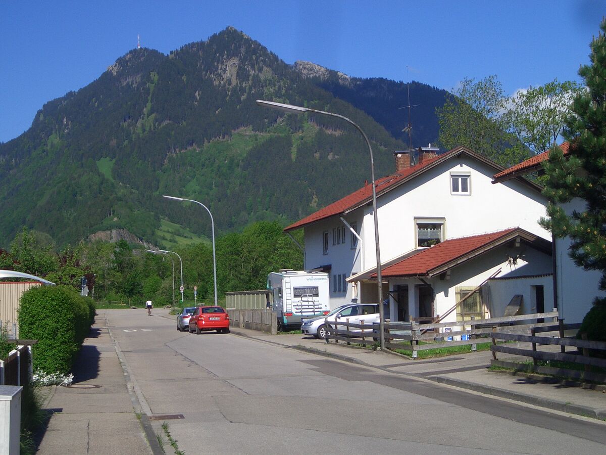 Grünten von unserem Haus aus fotografiert