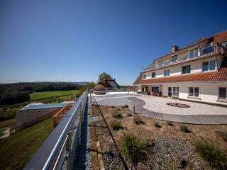 Klein-Holland Sonnenterrasse