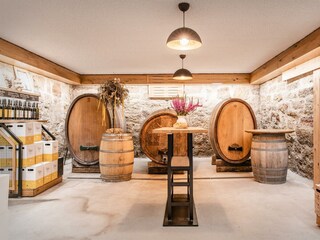 Holzfasskeller Weingut Pfeifer