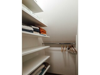 Begehbarer Kleiderschrank