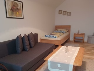 Wohn- Schlafzimmer OG