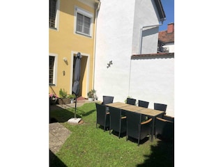 innenhof-altstadt-apartments-innenhof-oase