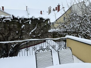 altstadt-apartments-weissburgunder-terrasse-gemuet