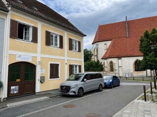 0_altstadt-apartments_hausansicht-pfarrgasse (1)