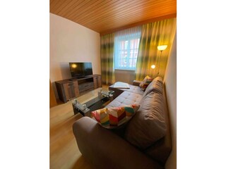 IMG_9990-traminer_wohnzimmer_altstadt-apartments_b
