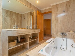 Villa Calvia Caratteristiche 26