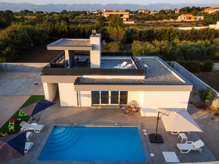 Villa Vrsi Outdoor Recording 1