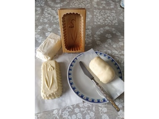 Bauernbutter ,aus frischem Rahm,direkt vom Hof