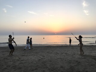 viel Platz am großen Strand für Strandspiele