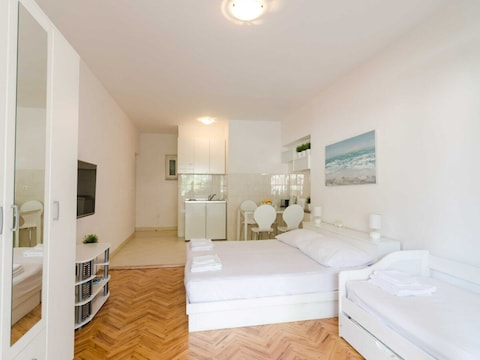 House Apartments Ariva - Superior Studio Apartment with Balcony (3 Adults) - A3
