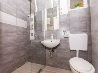 Apartment Okrug Gornji Features 21