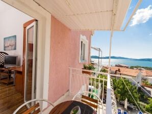 Villa Stil - Studio Apartment with Balcony and Sea View 201 - Okrug Gornji - image1